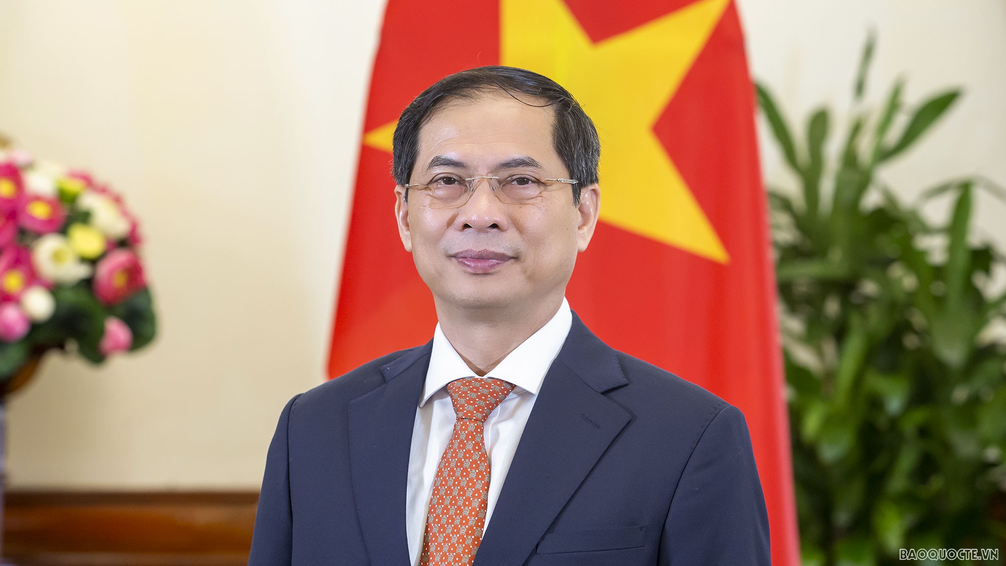 Bộ trưởng Bùi Thanh Sơn trả lời báo chí Nga về chính sách đối ngoại của Việt Nam