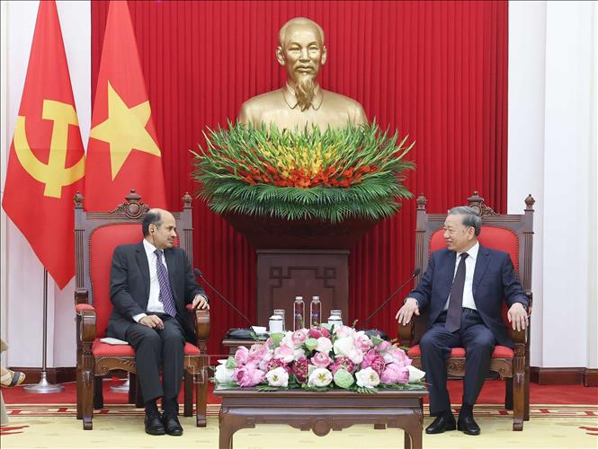 Tổng Bí thư Tô Lâm tiếp Đại sứ Ấn Độ tại Việt Nam Sandeep Arya
