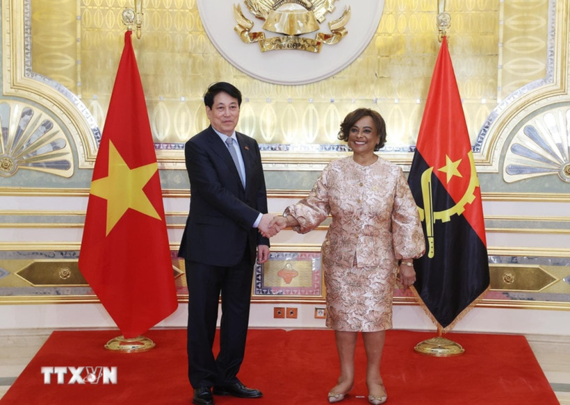 Chủ tịch nước Lương Cường hội kiến Chủ tịch Quốc hội Angola Carolina Cerqueira